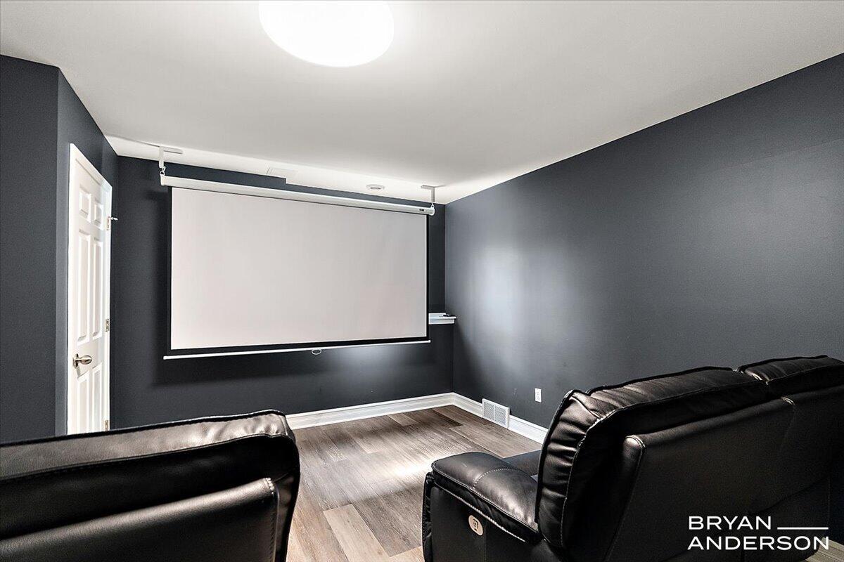 4535 Canterwood Drive NE