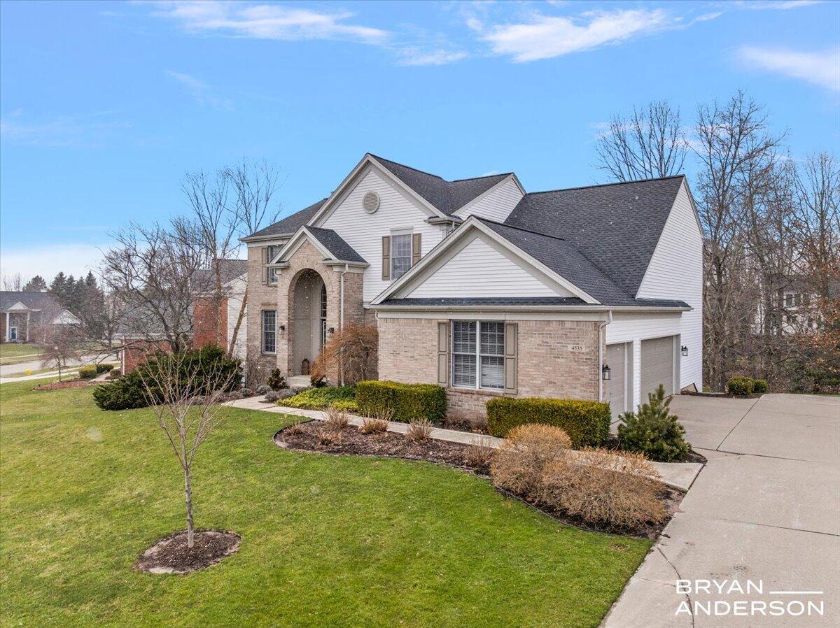 4535 Canterwood Drive NE