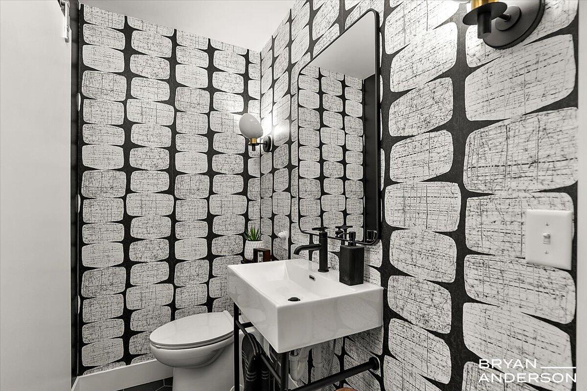 2631 Greentree Drive SE