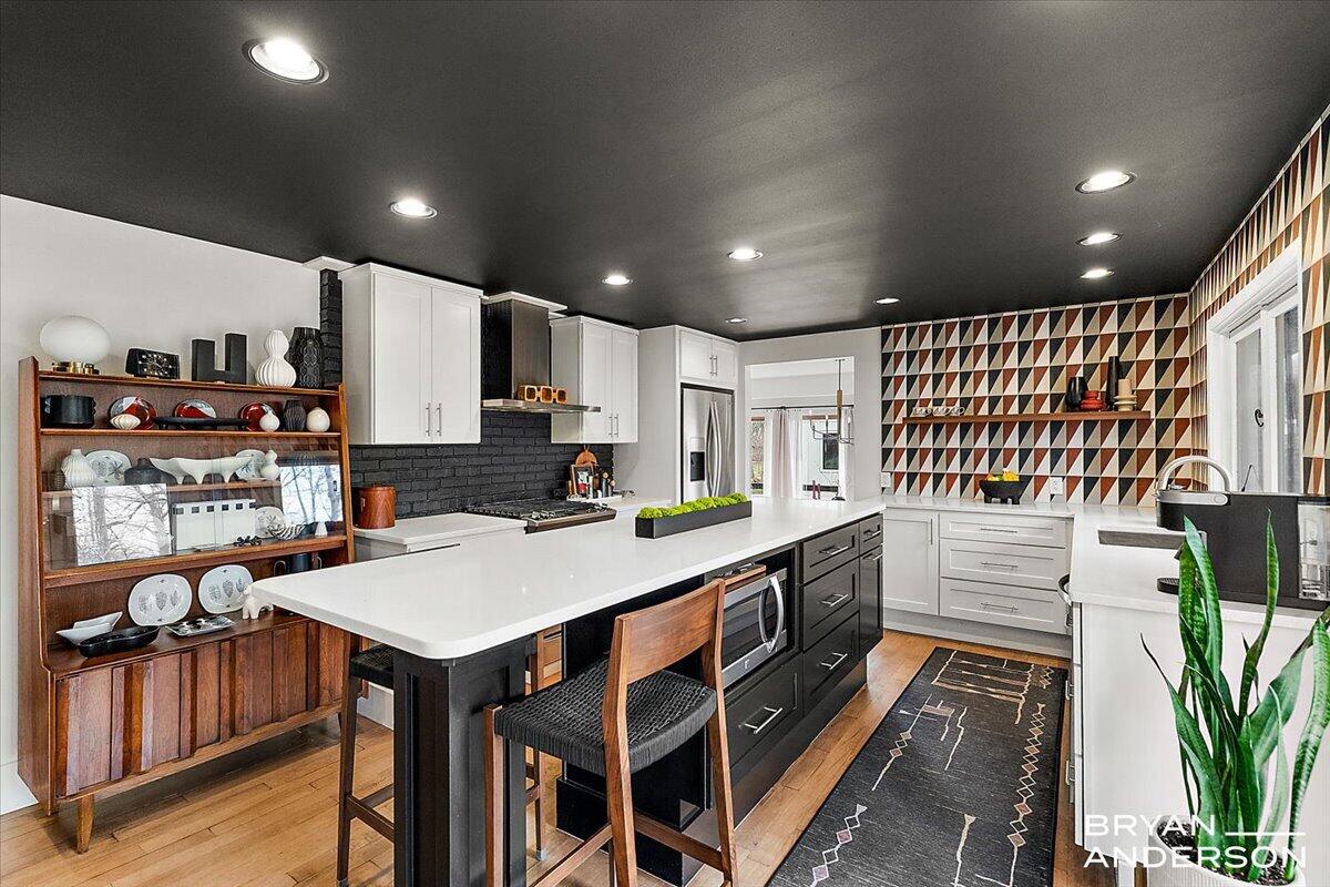 2631 Greentree Drive SE