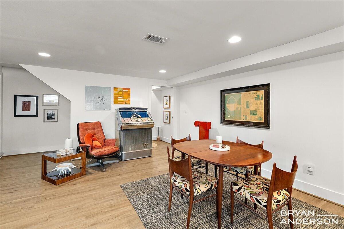 2631 Greentree Drive SE