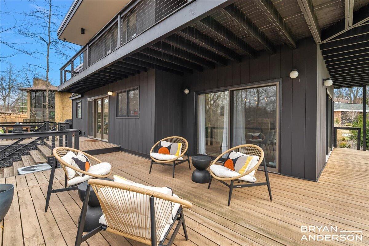 2631 Greentree Drive SE