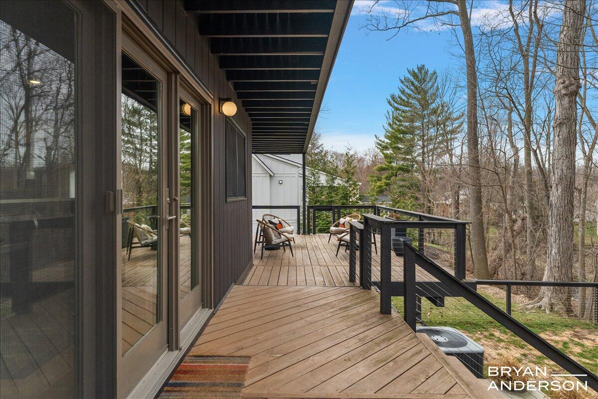 2631 Greentree Drive SE