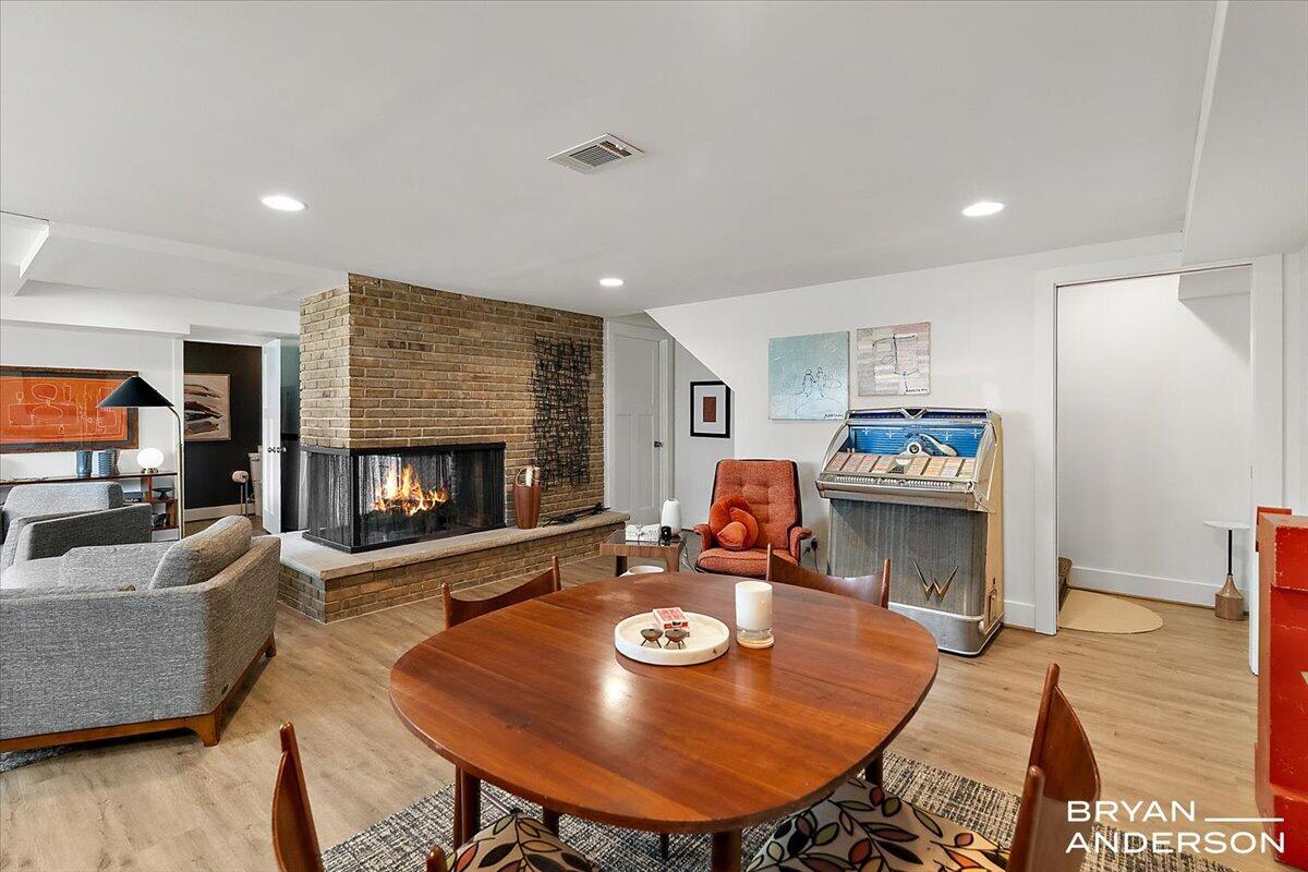 2631 Greentree Drive SE