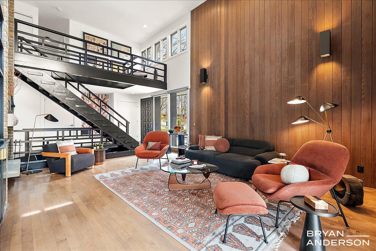 2631 Greentree Drive SE