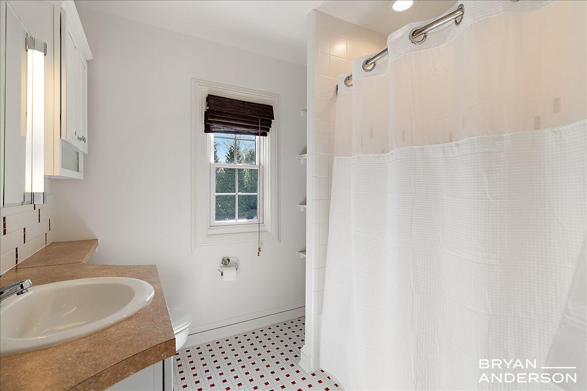 904 Plymouth Avenue SE