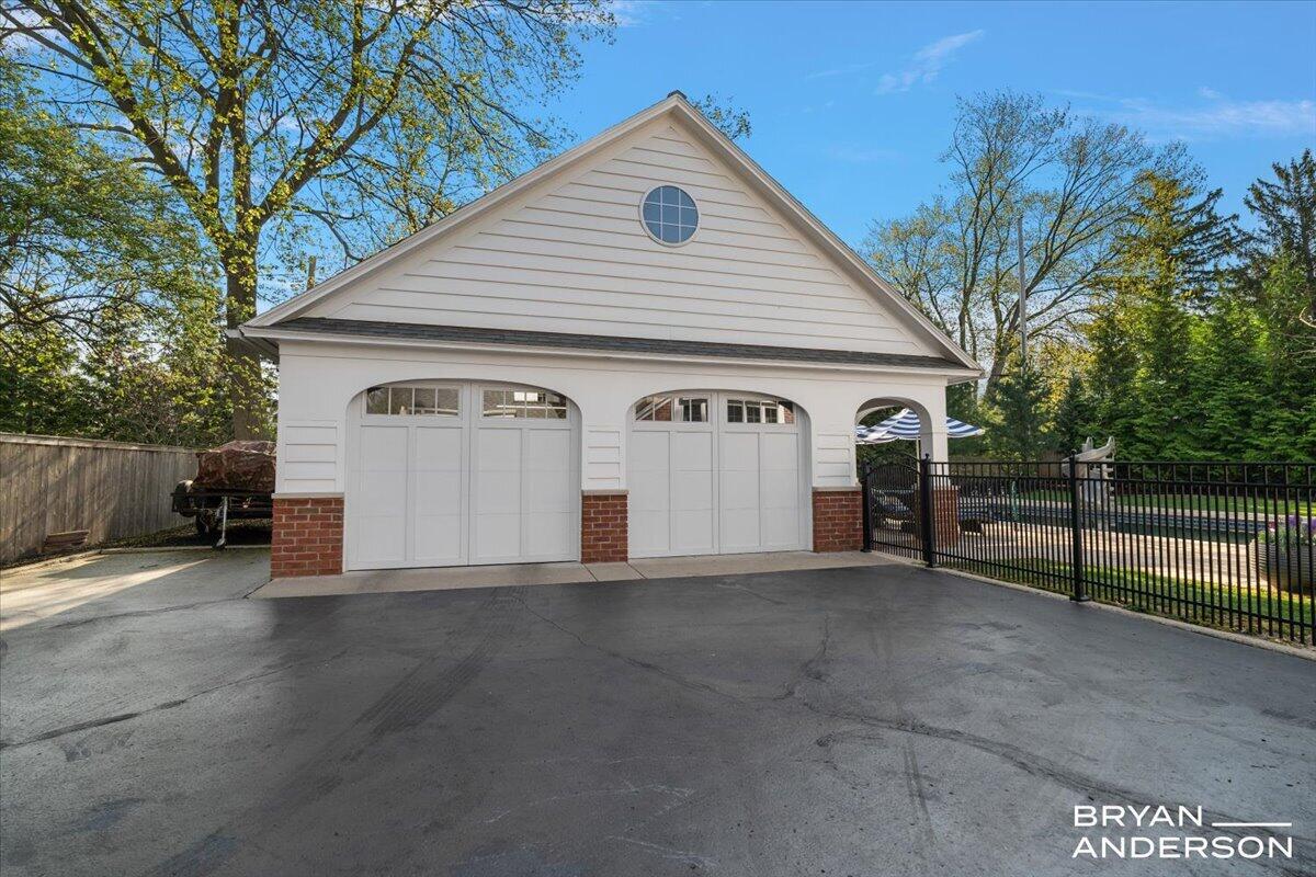 904 Plymouth Avenue SE