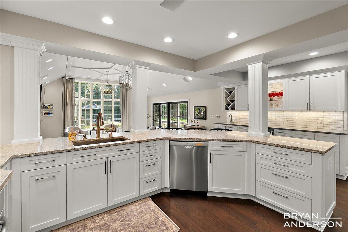 904 Plymouth Avenue SE