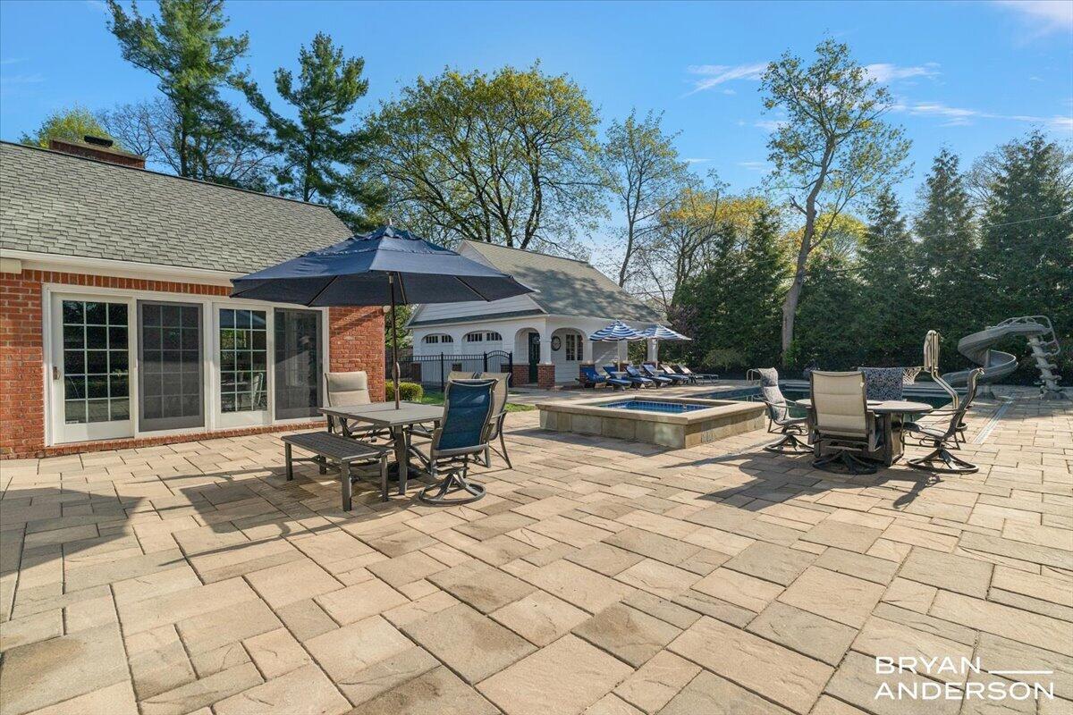 904 Plymouth Avenue SE