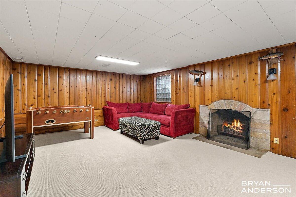 904 Plymouth Avenue SE