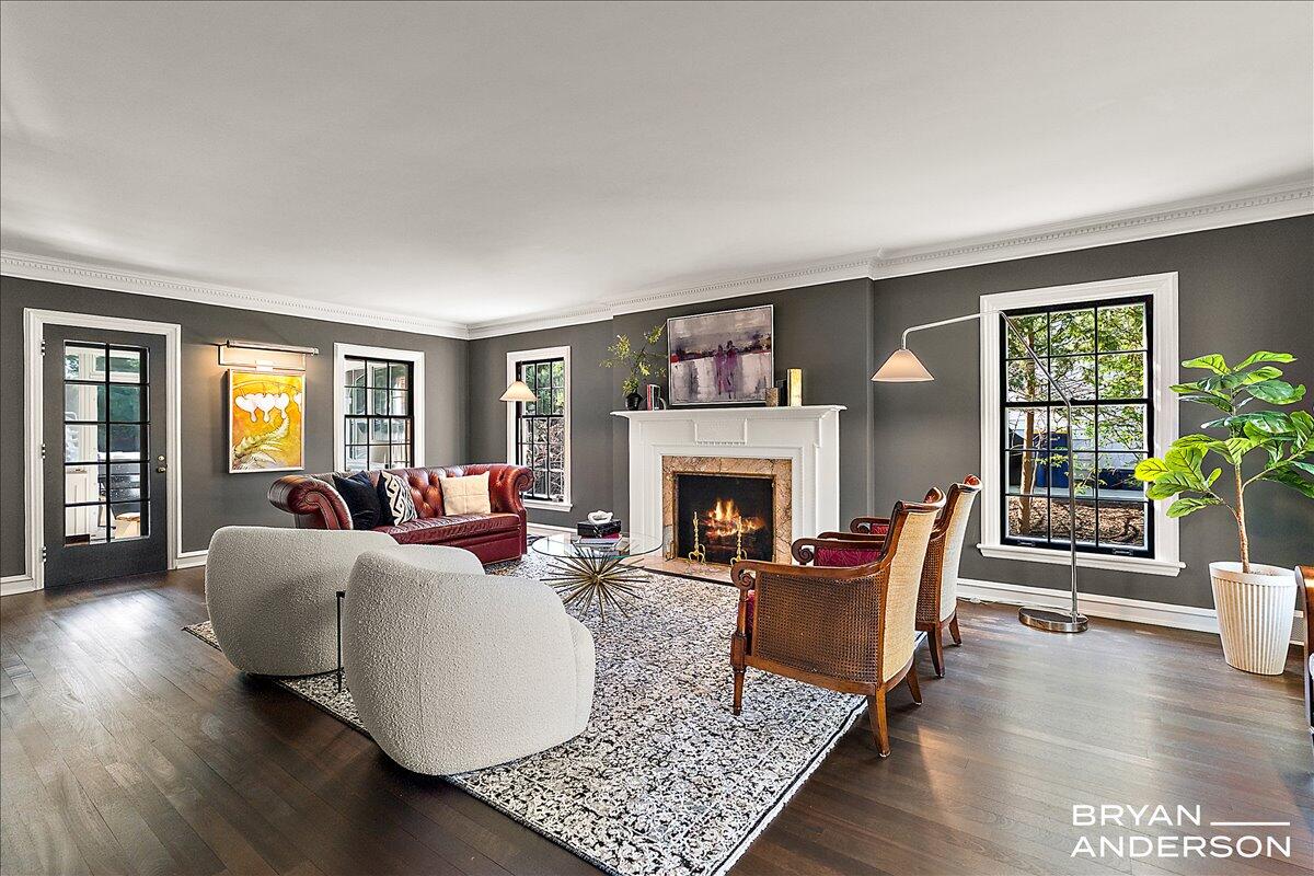 904 Plymouth Avenue SE