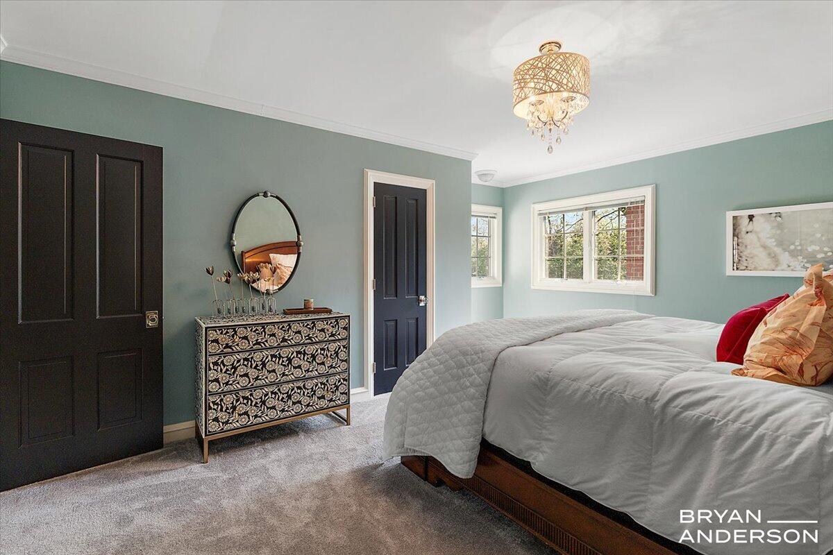 904 Plymouth Avenue SE