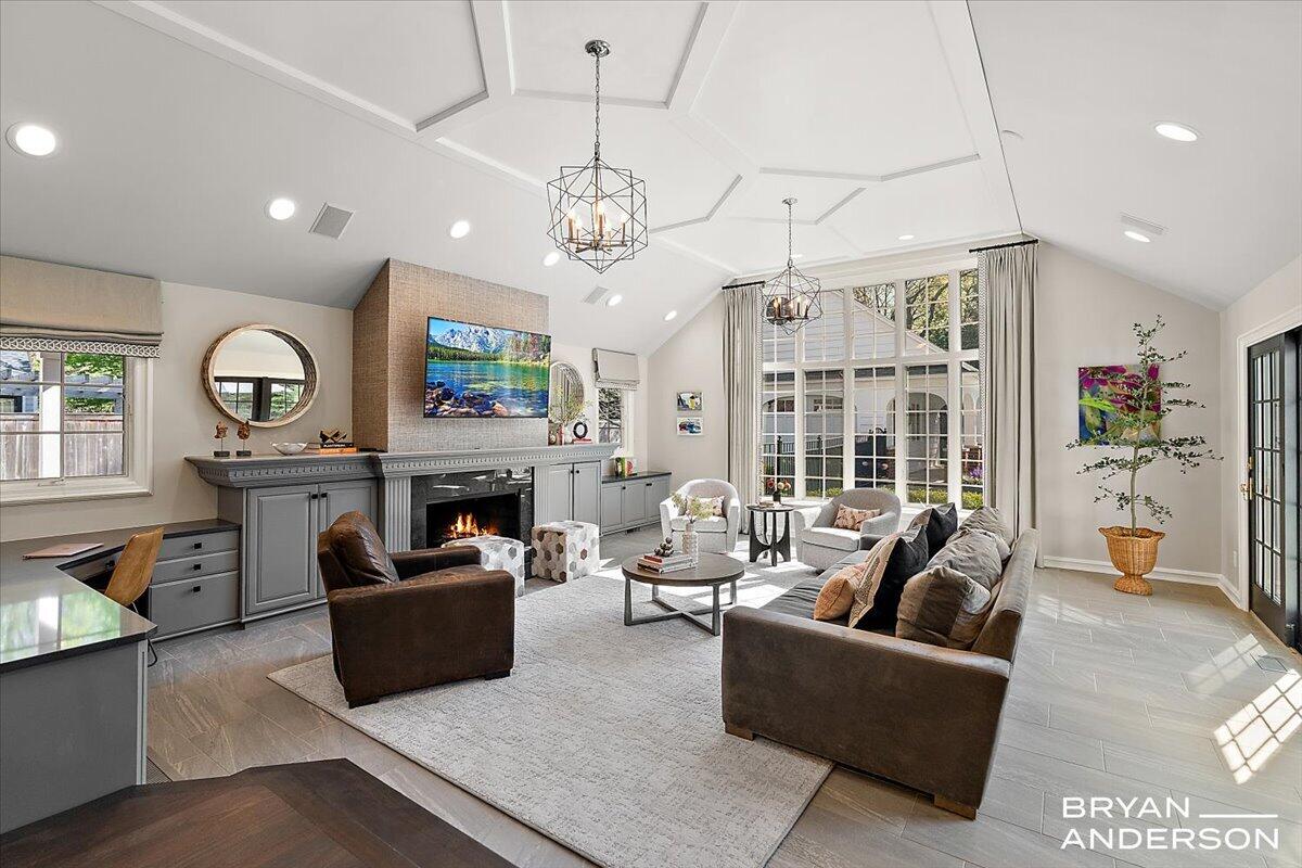 904 Plymouth Avenue SE