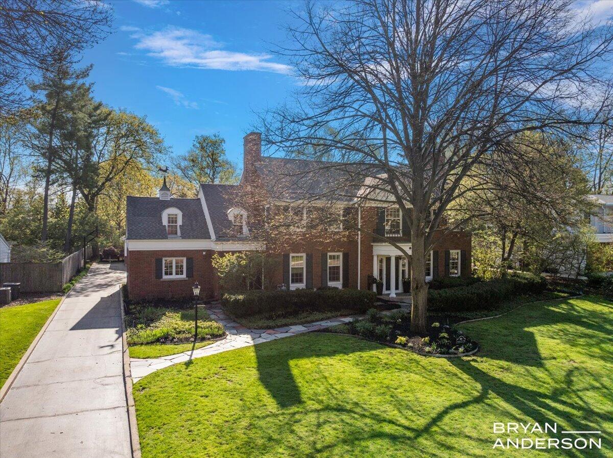 904 Plymouth Avenue SE