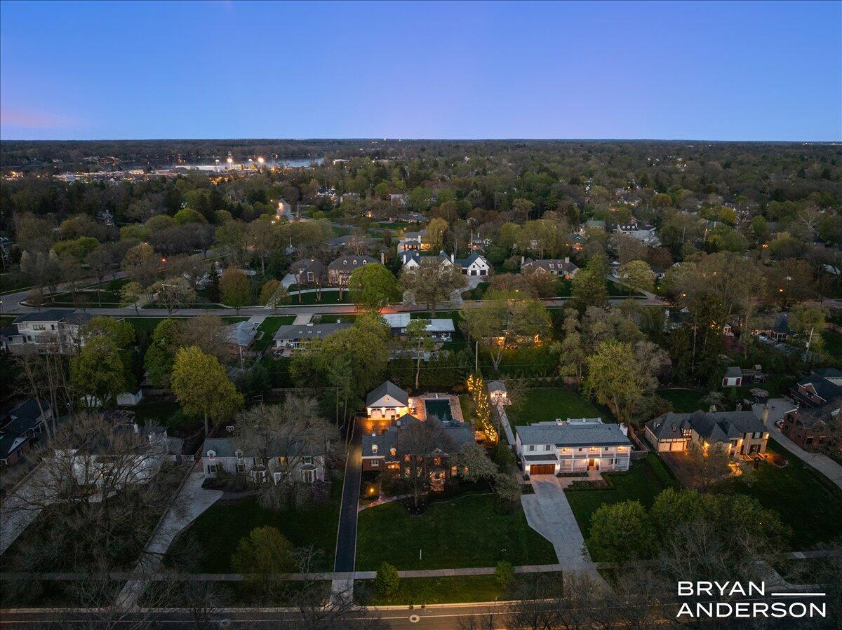 904 Plymouth Avenue SE