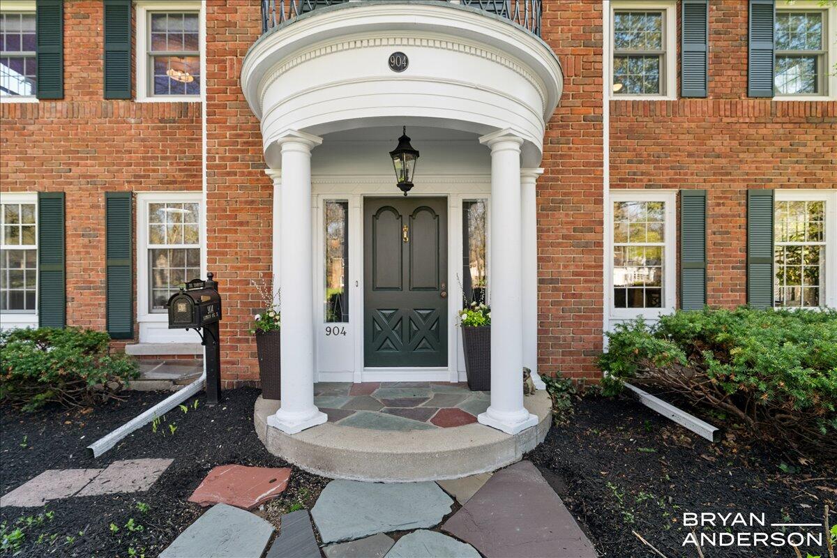 904 Plymouth Avenue SE