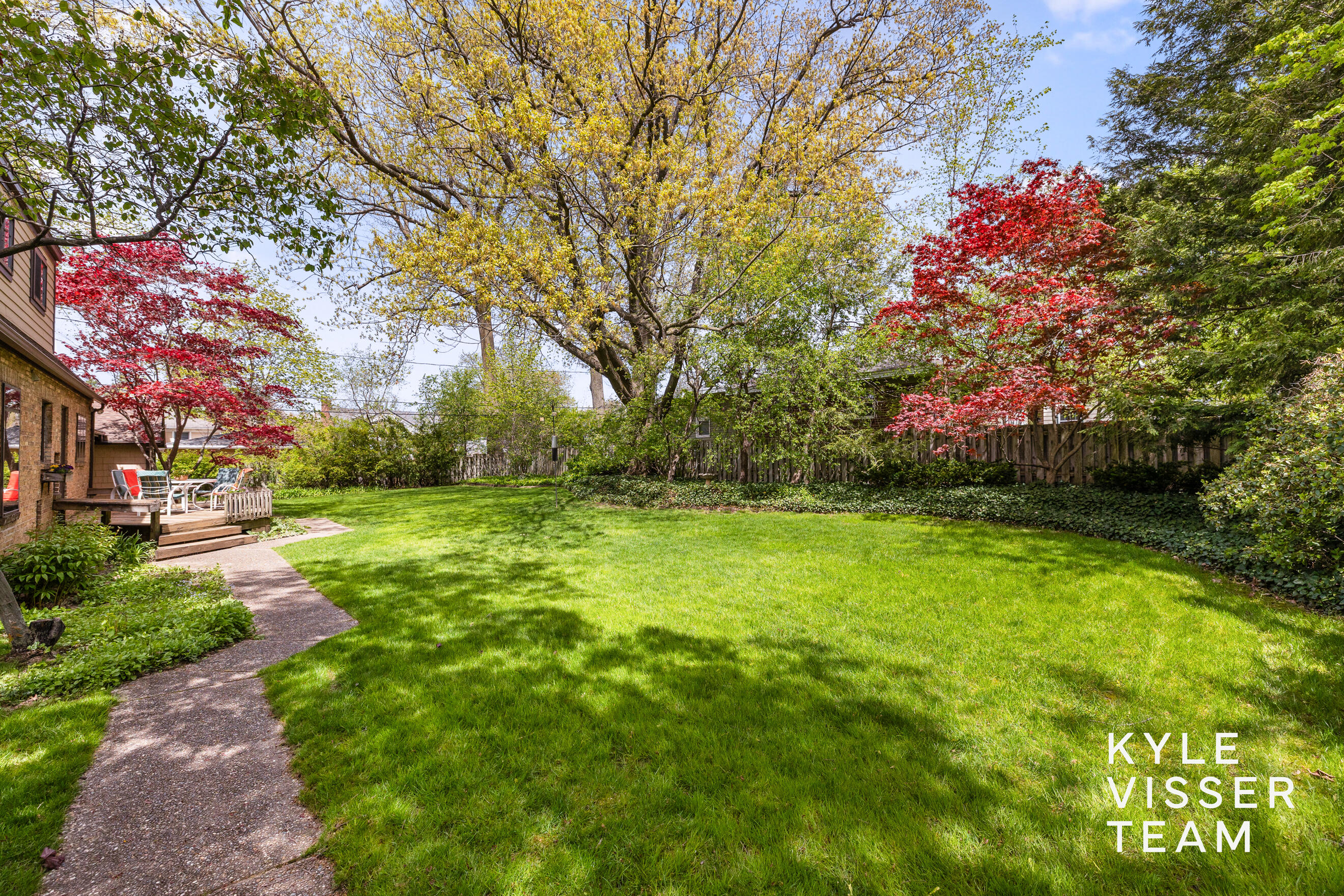 1504 Lake Grove Avenue SE