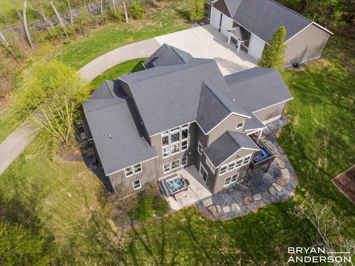 6380 5 Mile Road NE