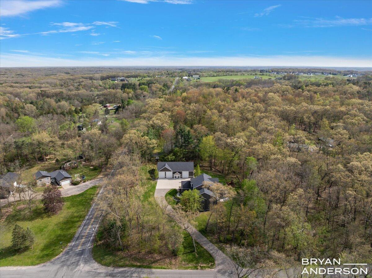 6380 5 Mile Road NE