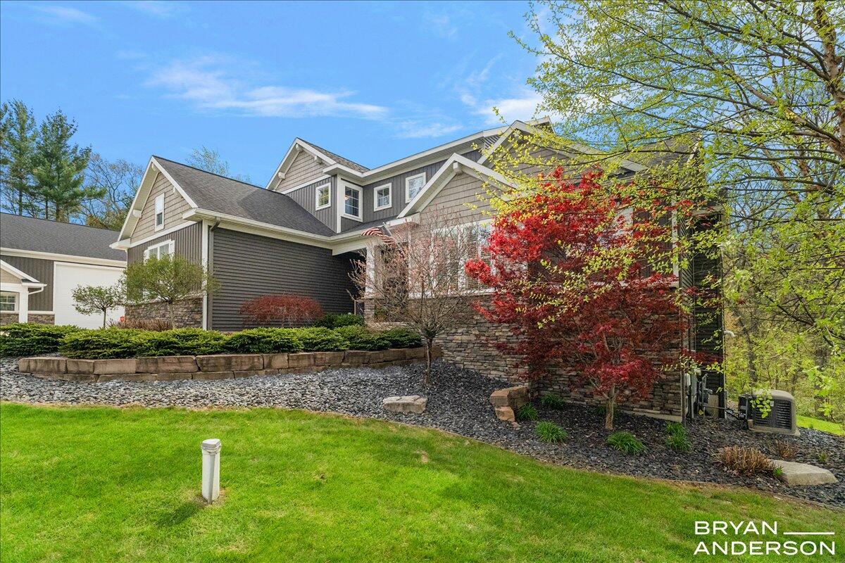 6380 5 Mile Road NE