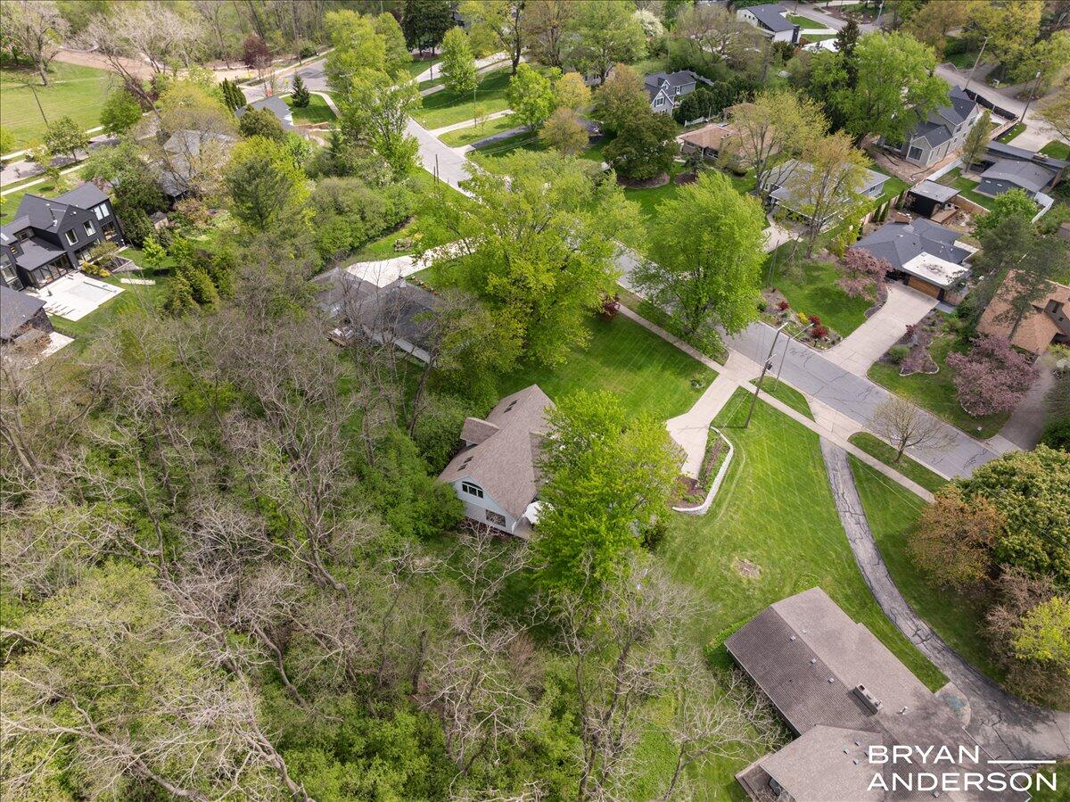 2925 Reeds Lake Boulevard SE