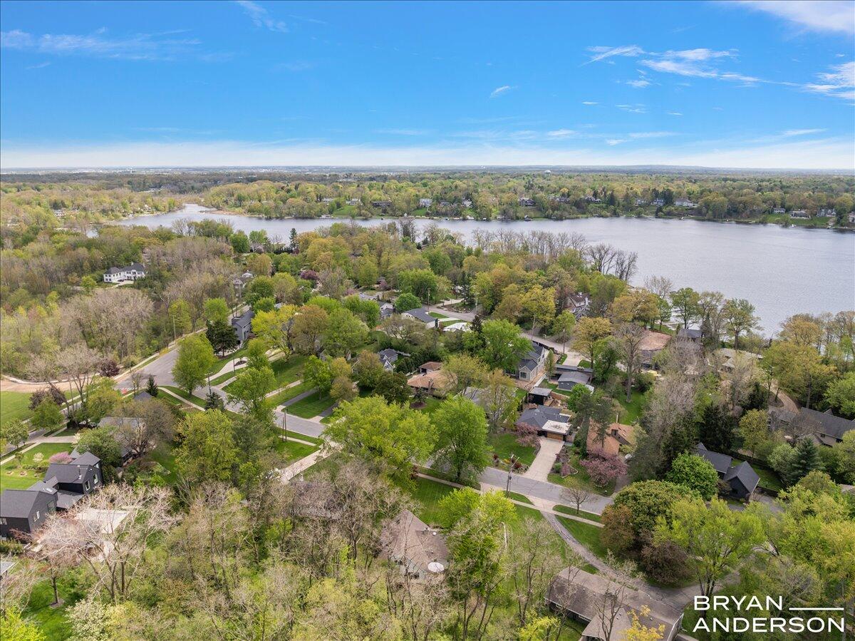2925 Reeds Lake Boulevard SE