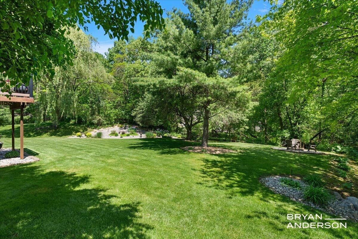 6260 Arroyo Vista Drive NE