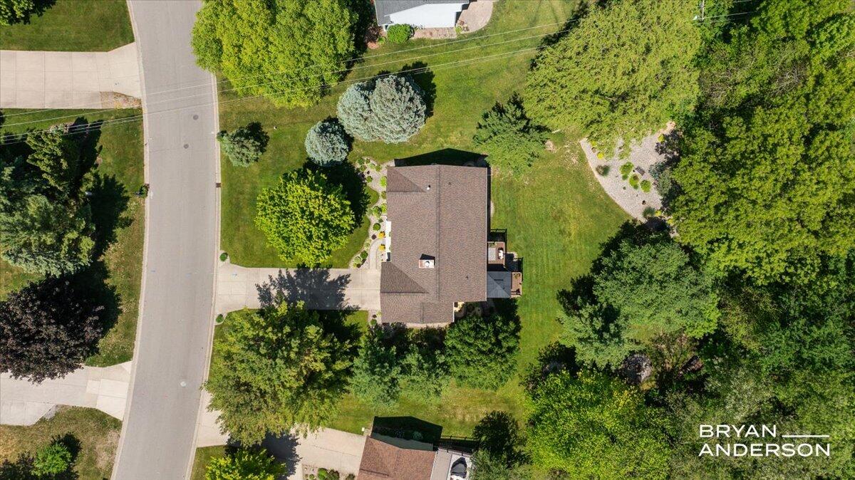 6260 Arroyo Vista Drive NE