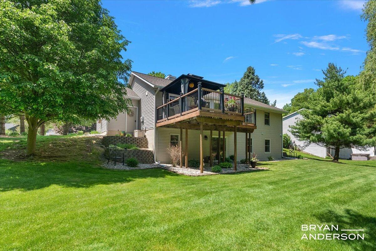 6260 Arroyo Vista Drive NE