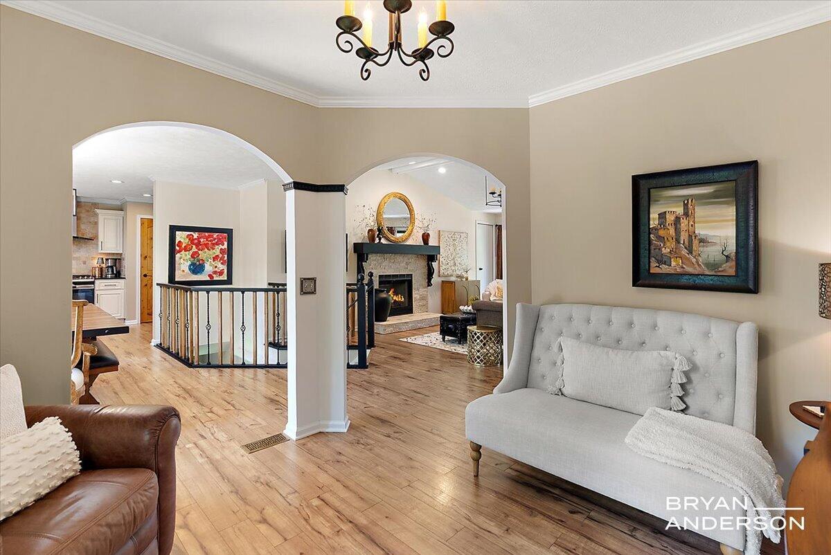 6260 Arroyo Vista Drive NE