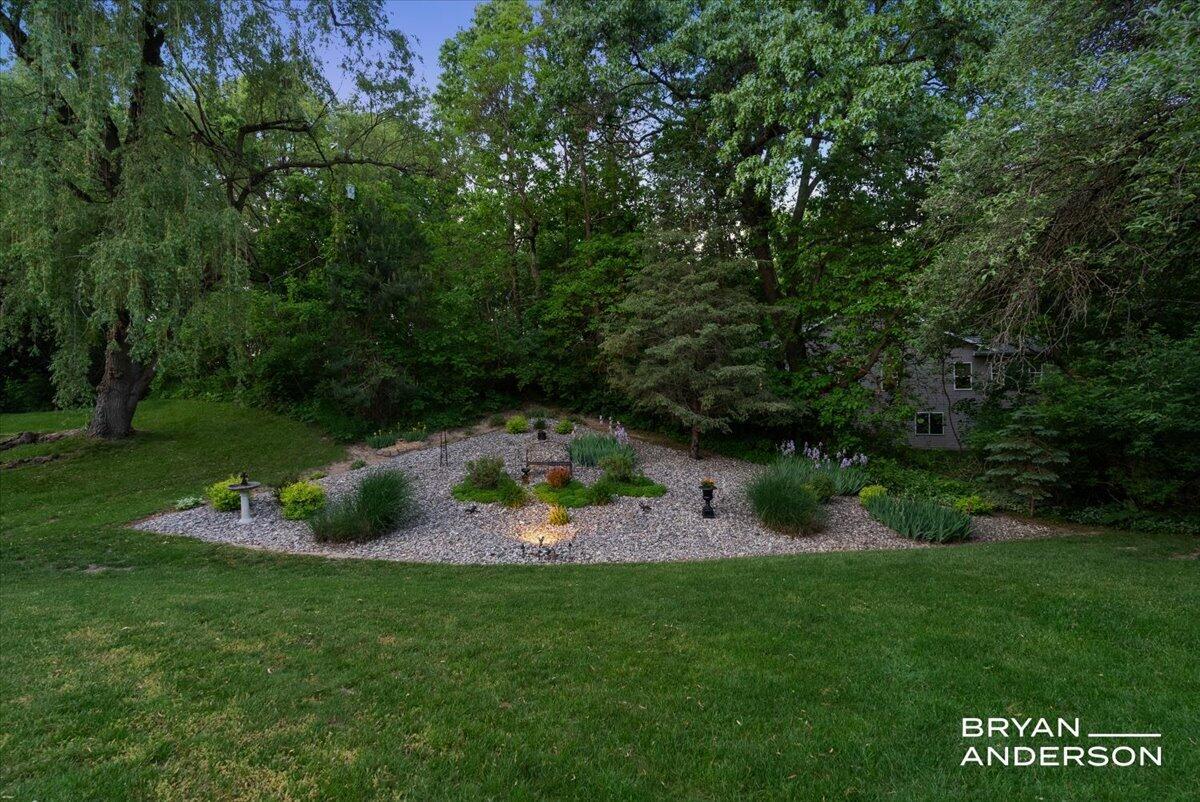 6260 Arroyo Vista Drive NE