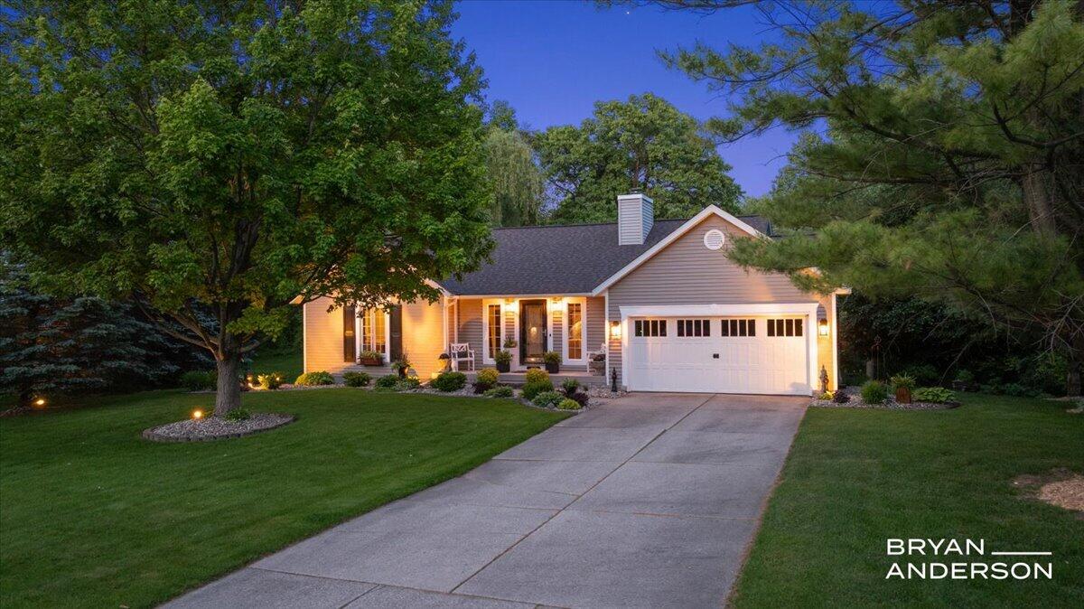 6260 Arroyo Vista Drive NE