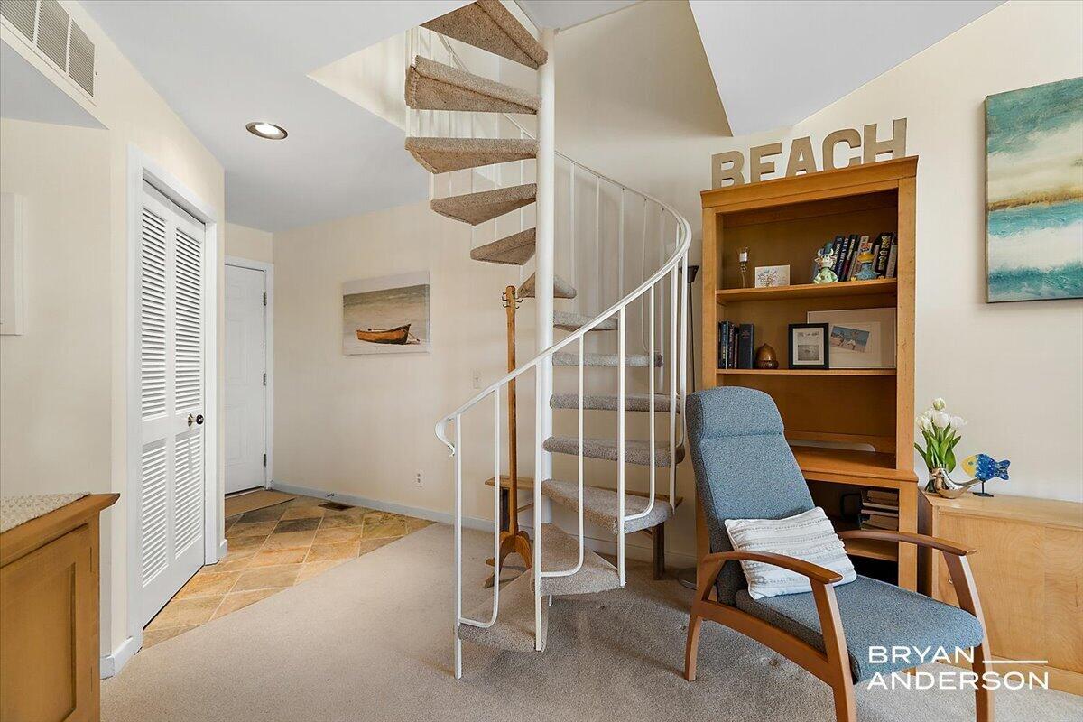 810 S Harbor Drive 22