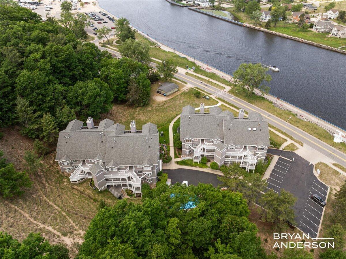 810 S Harbor Drive 22