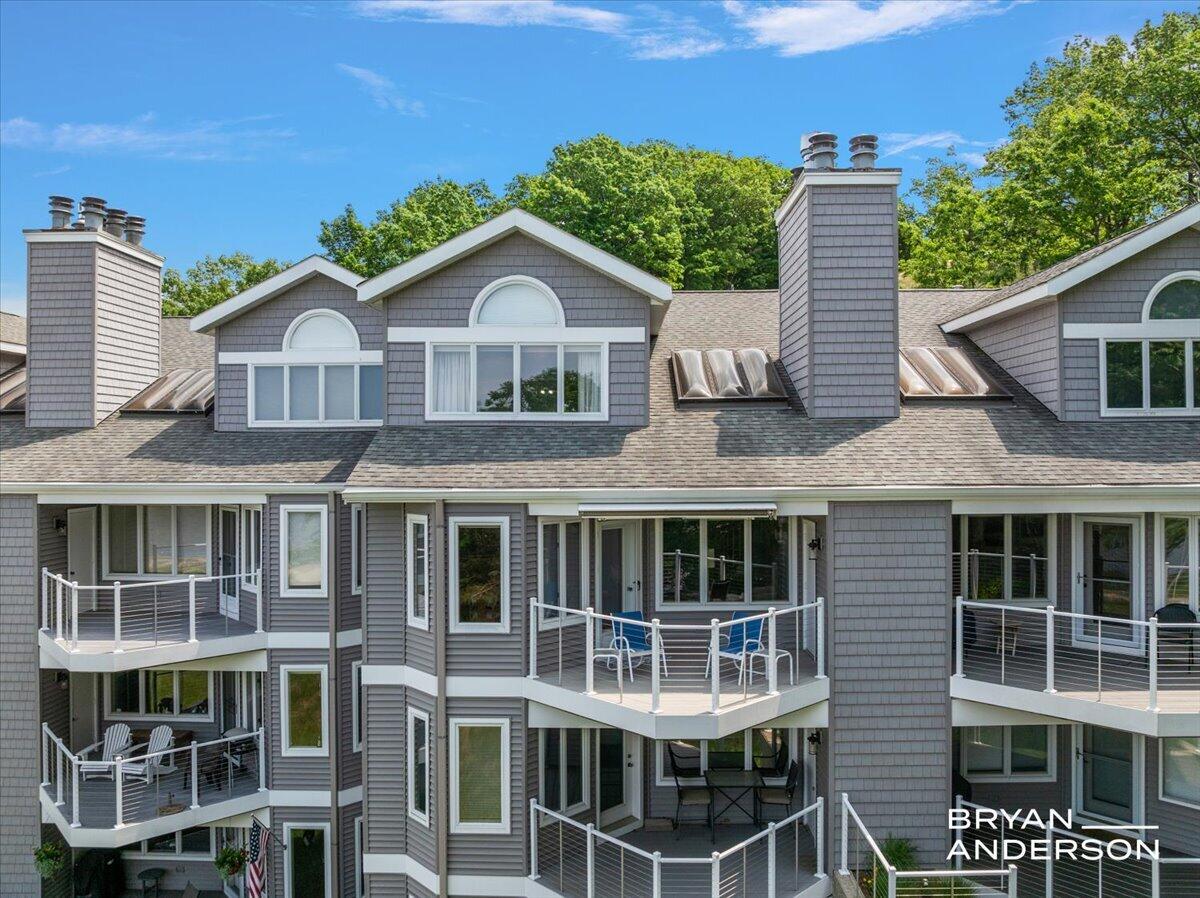 810 S Harbor Drive 22