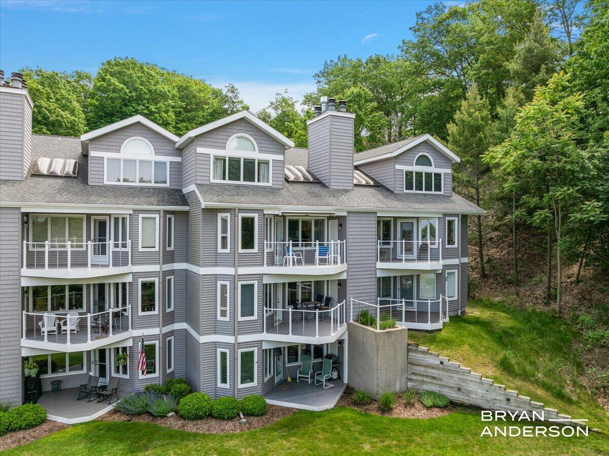 810 S Harbor Drive 22