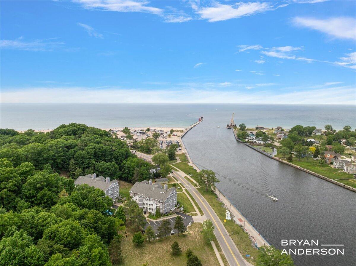 810 S Harbor Drive 22