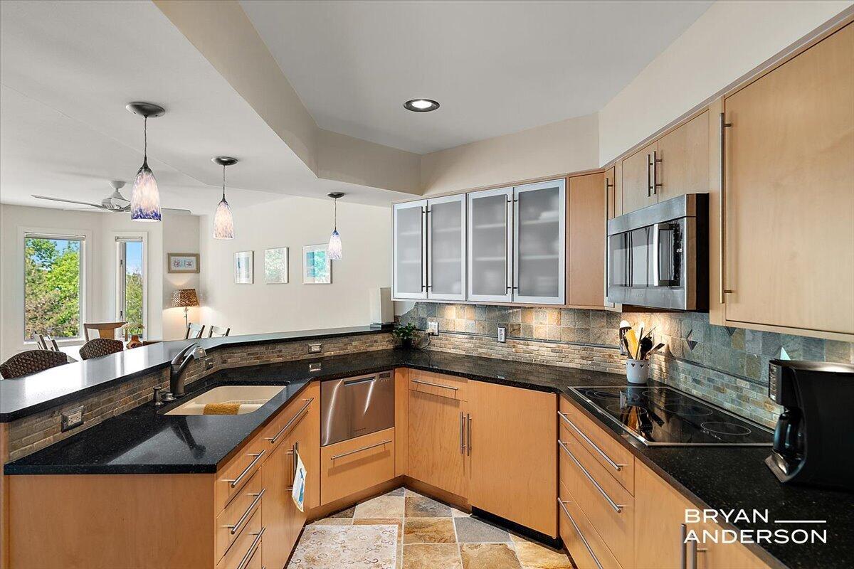 810 S Harbor Drive 22