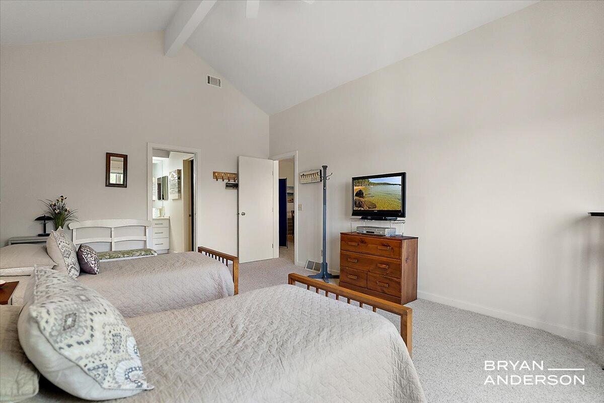 810 S Harbor Drive 22