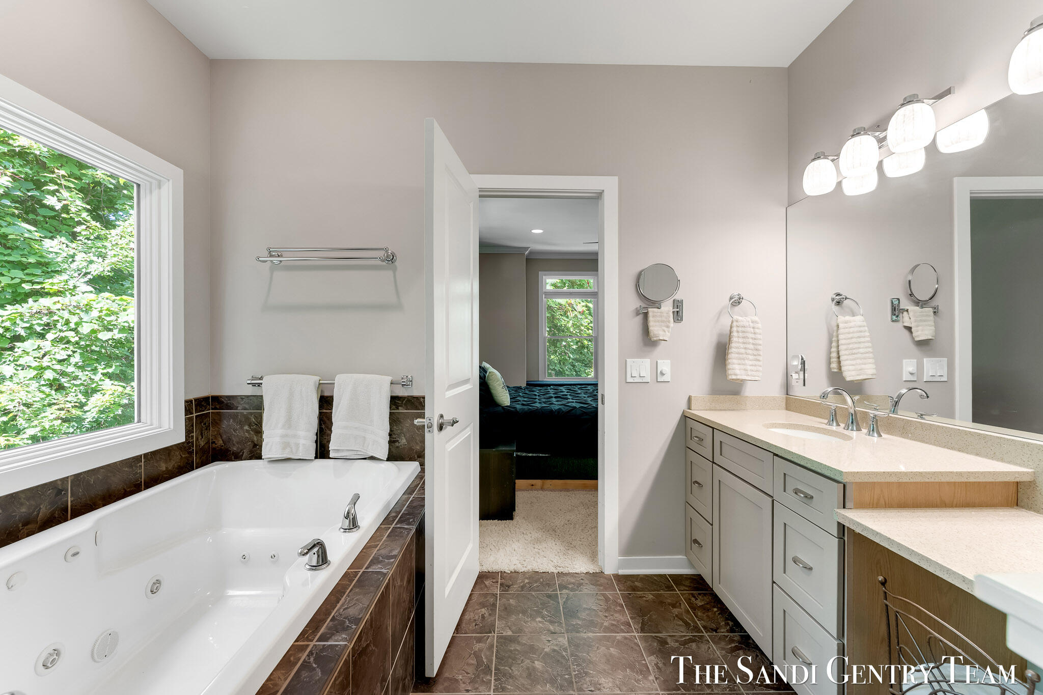 16300 Riverdale Court 38