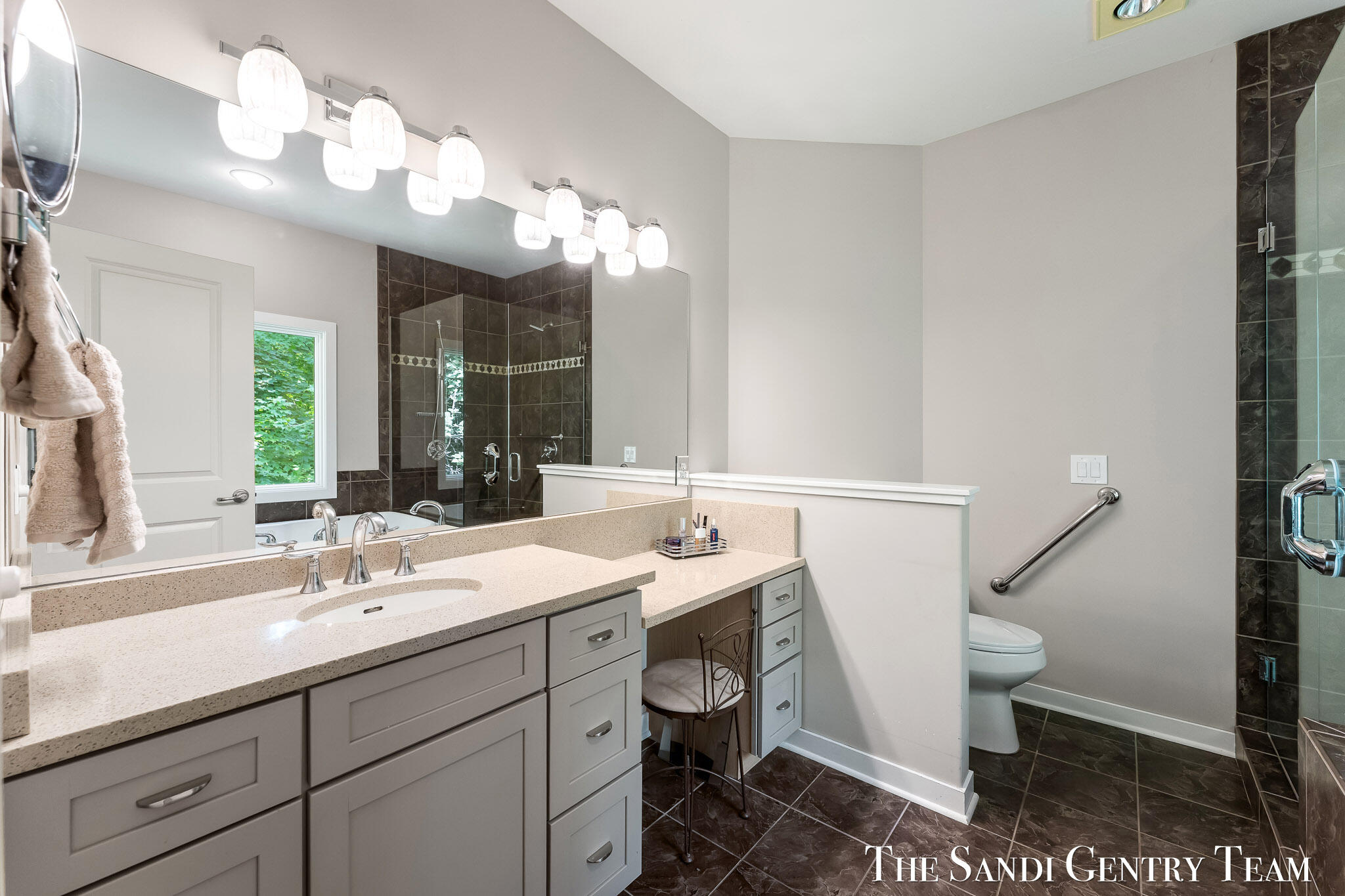 16300 Riverdale Court 38