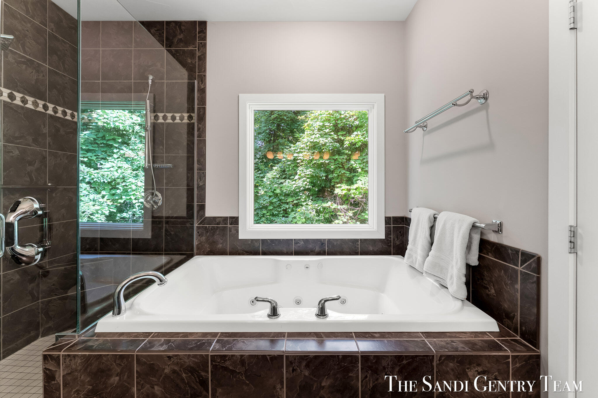 16300 Riverdale Court 38