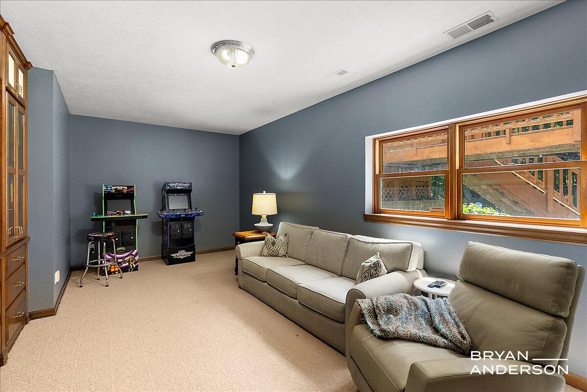 3324 Whitburn Court SE