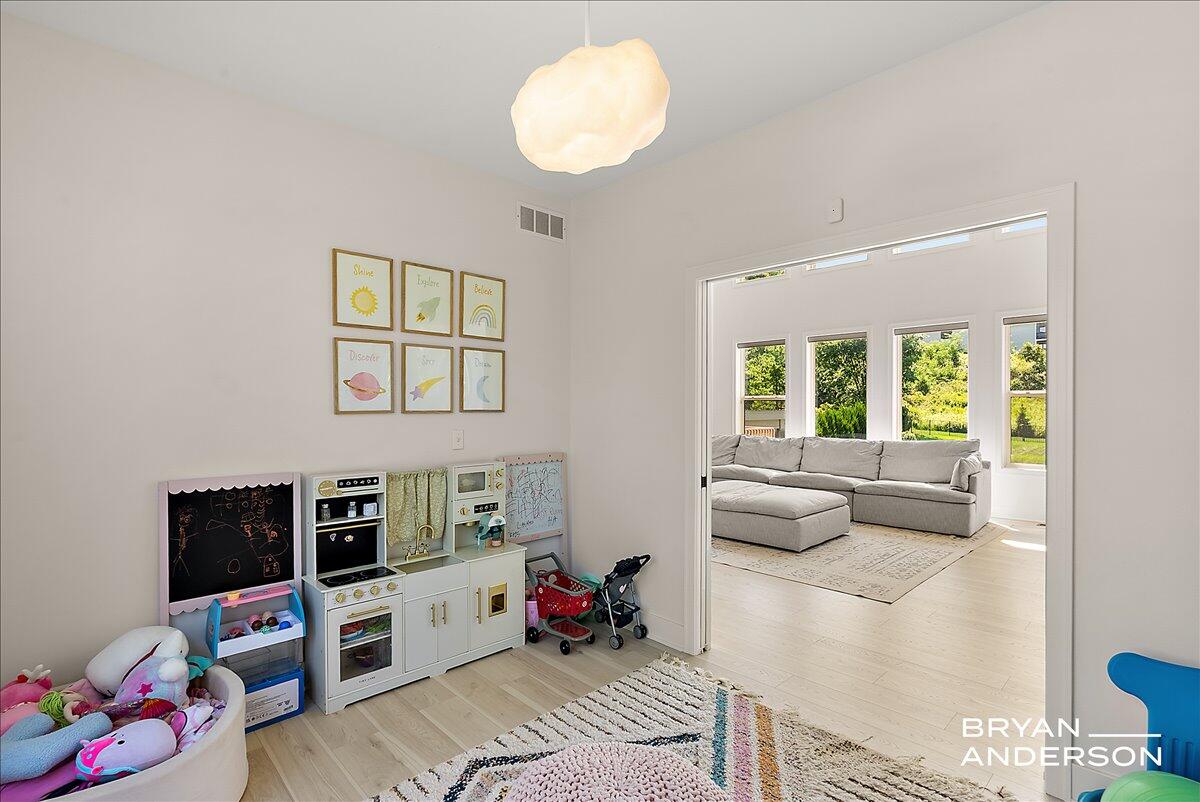 5951 Golden Hollow Drive SE