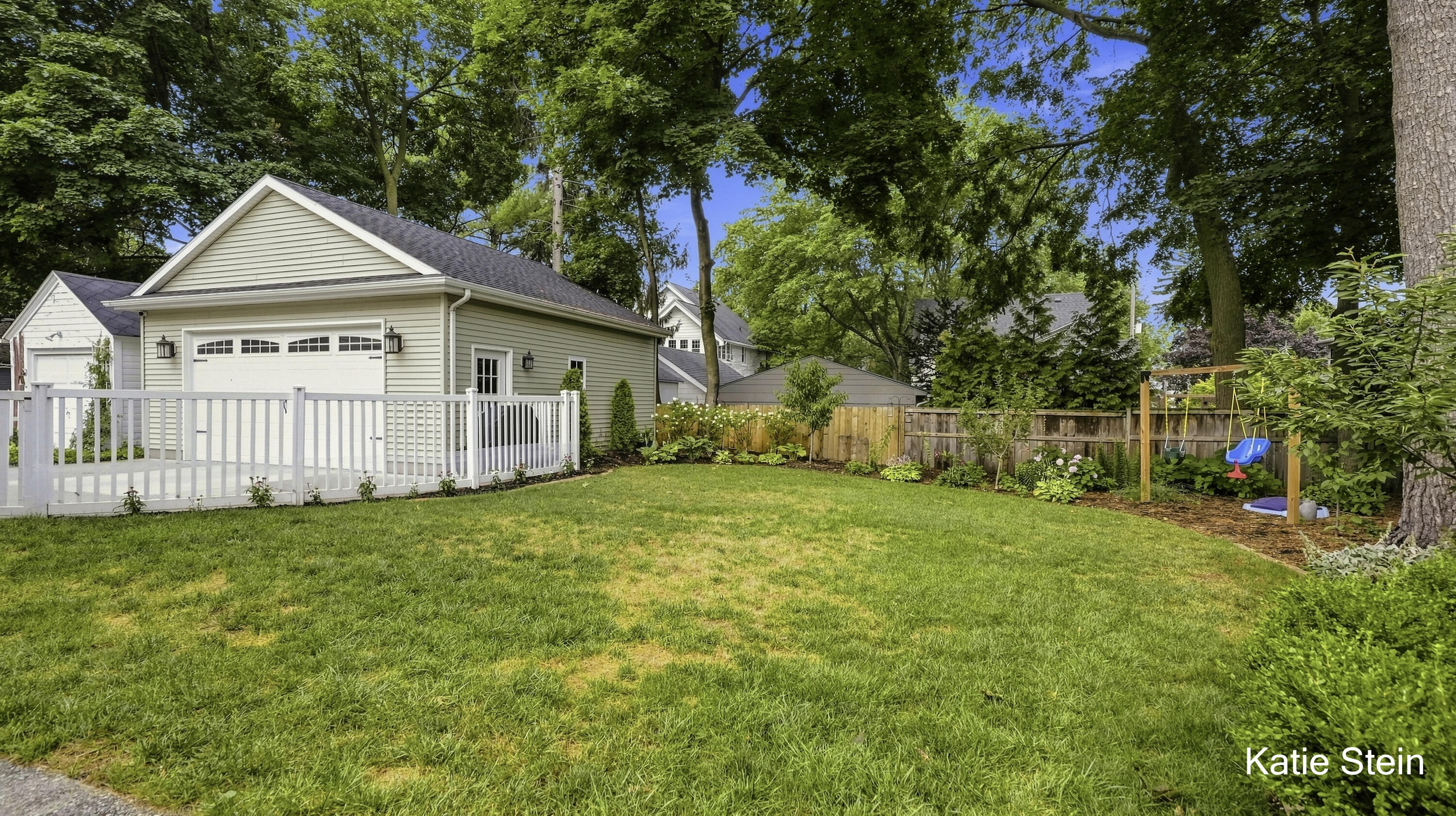 903 Orchard Avenue SE