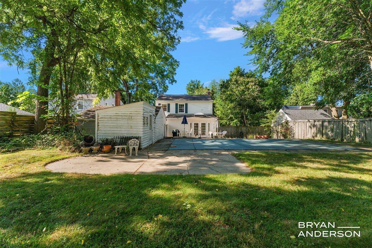 2221 El Dorado Drive SE