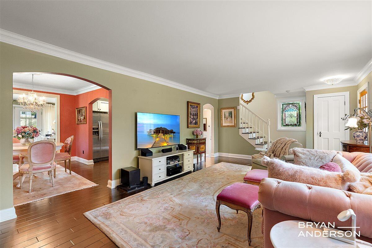 2221 El Dorado Drive SE