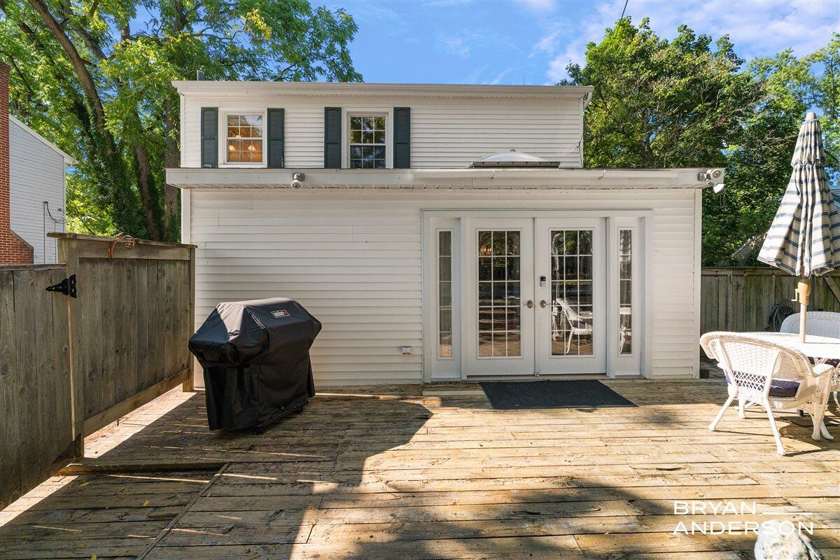 2221 El Dorado Drive SE