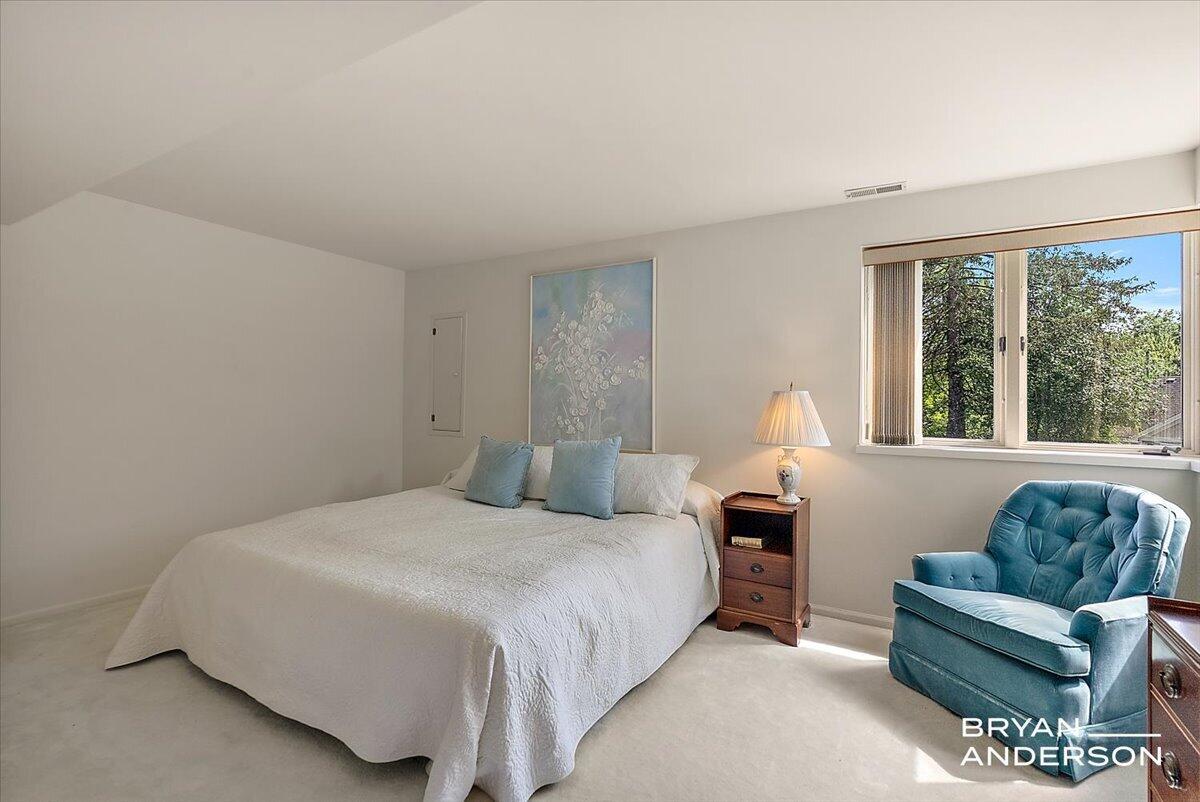 2285 Mourning Dove Court SE