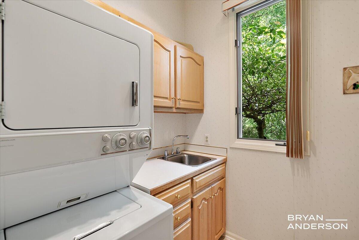 2285 Mourning Dove Court SE
